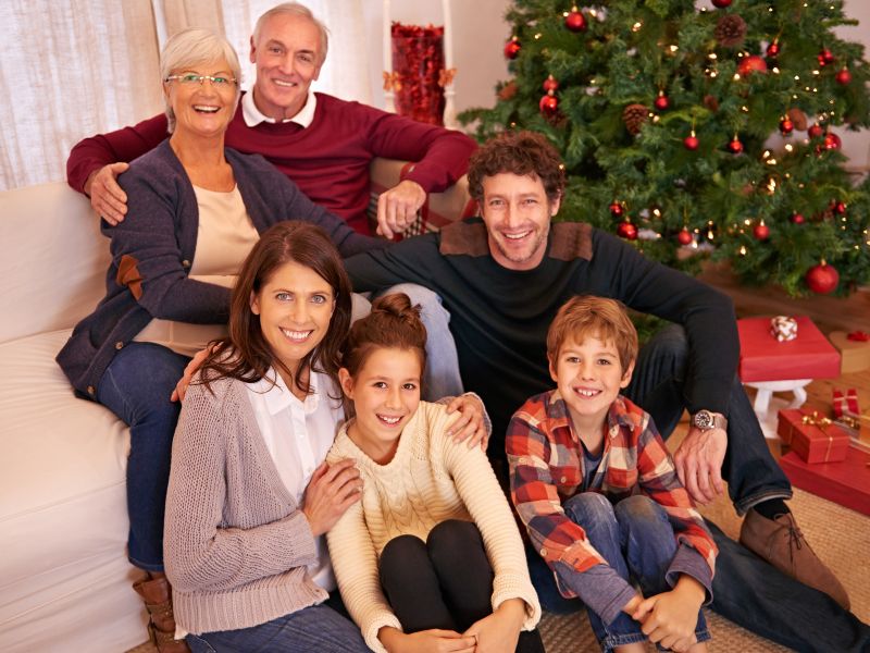 How to Plan Christmas Activities Across Generations