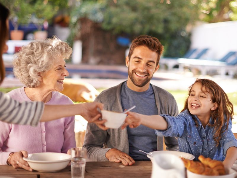 Share a Meal Without Distractions